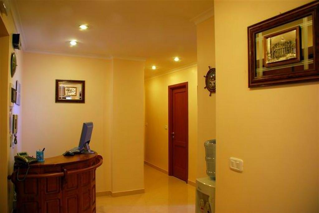 Zhihua Guest House Рим Екстер'єр фото
