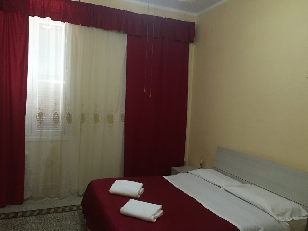 Zhihua Guest House Рим Екстер'єр фото