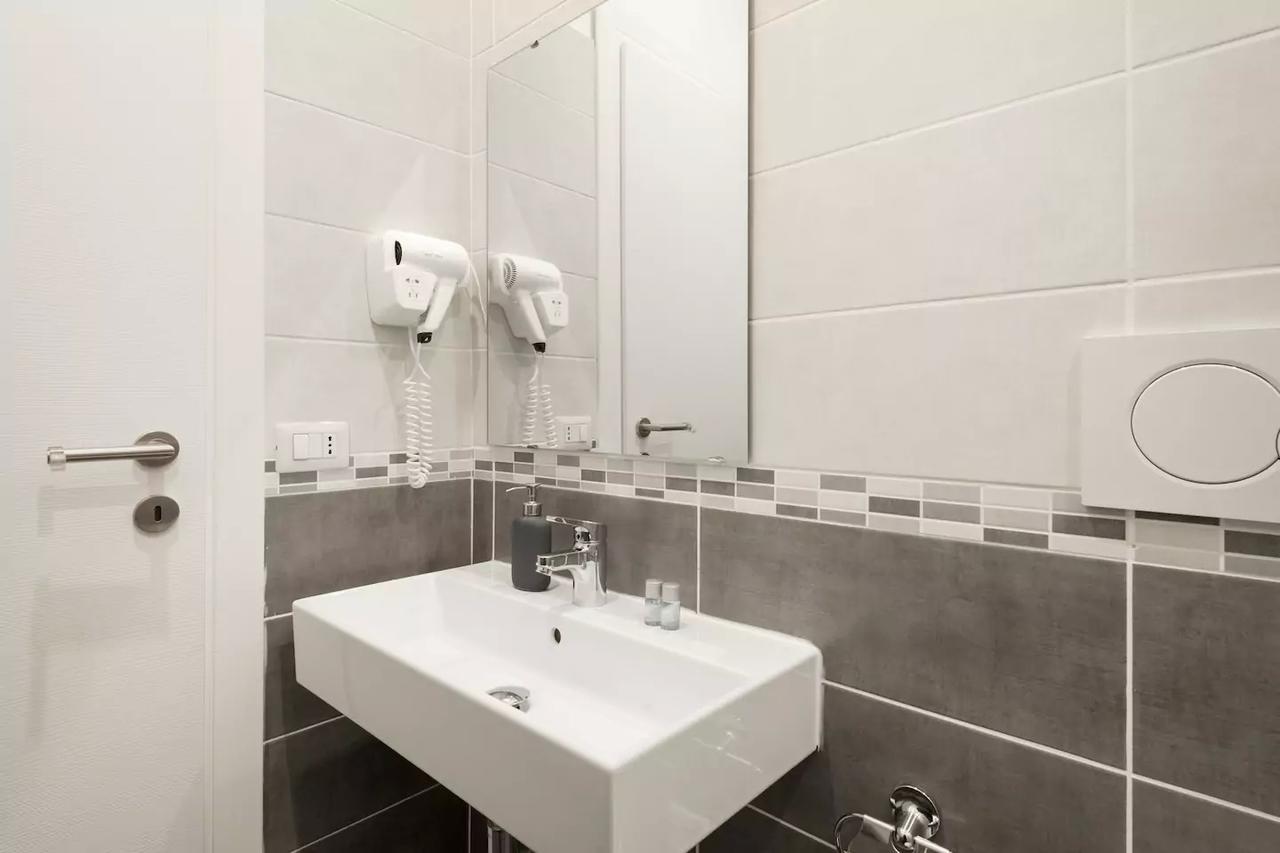 Zhihua Guest House Рим Екстер'єр фото