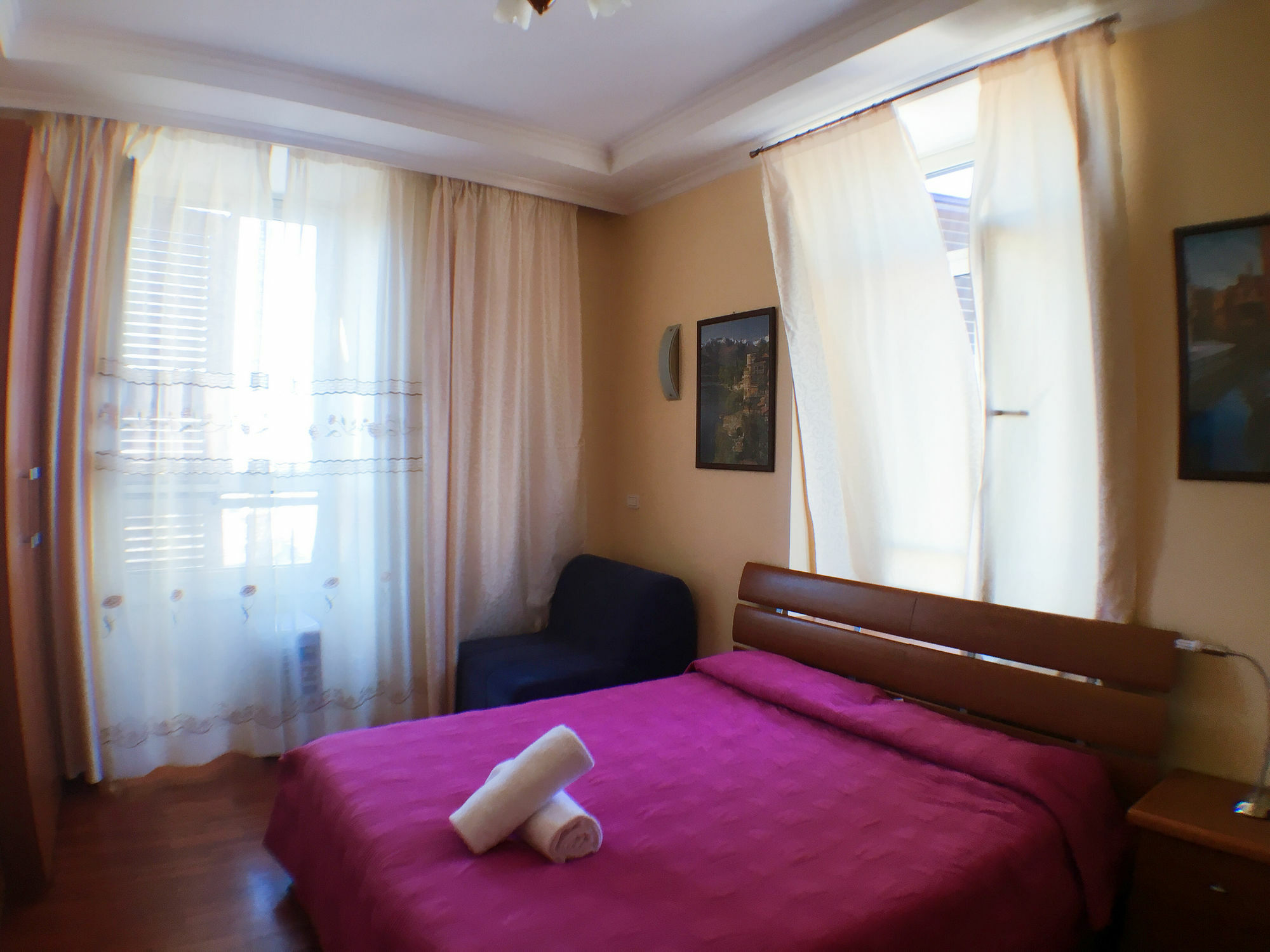 Zhihua Guest House Рим Екстер'єр фото