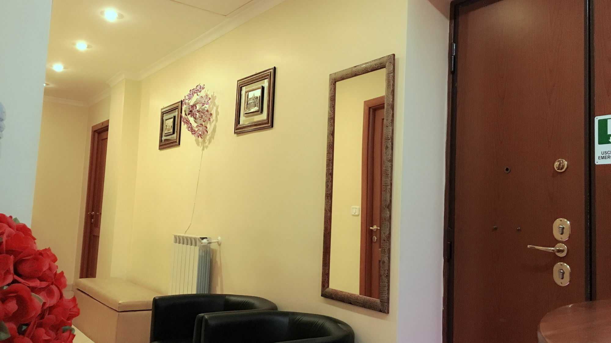 Zhihua Guest House Рим Екстер'єр фото